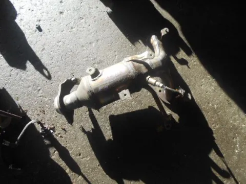 Καταλύτης Εμπρός για TOYOTA AURIS (2007 - 2009) E150 Καταλύτης Εμπρός για TOYOTA AURIS (2007 - 2009) E150