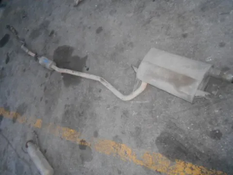 Καζανάκι Εξάτμισης Εμπρός για TOYOTA AVENSIS (2000 - 2003) (T220) 2000 (1CD-FTV) diesel 110 (CDT220) D-4D *A* Καζανάκι Εξάτμισης Εμπρός για TOYOTA AVENSIS (2000 - 2003) (T220) 2000 (1CD-FTV) diesel 110 (CDT220) D-4D *A*