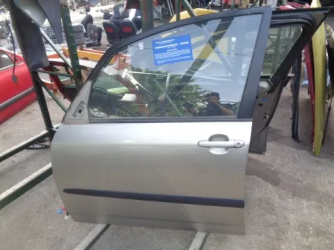 Πόρτα Εμπρός Αριστερή για TOYOTA COROLLA VERSO (2001 - 2004) (E120) Πόρτα Εμπρός Αριστερή για TOYOTA COROLLA VERSO (2001 - 2004) (E120)