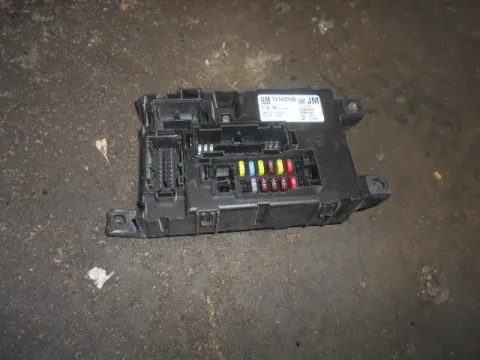 Ασφαλειοθήκη Μηχανής 13142240 για FIAT GRANDE PUNTO (2005 - 2008) (199) , (2008 - 2012) (199) Ασφαλειοθήκη Μηχανής 13142240 για FIAT GRANDE PUNTO (2005 - 2008) (199) , (2008 - 2012) (199)