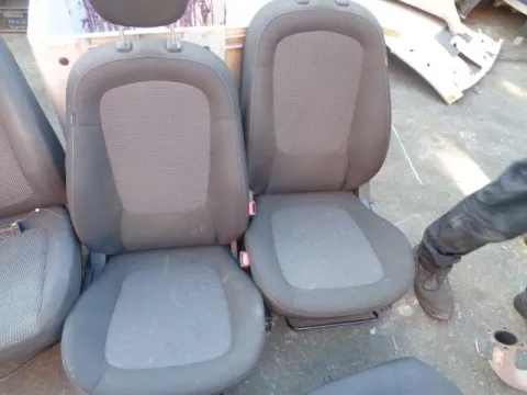 Σετ Σαλόνι Με Αερόσακους για HYUNDAI i20 (2009 - 2011) *Α* Σετ Σαλόνι Με Αερόσακους για HYUNDAI i20 (2009 - 2011) *Α*