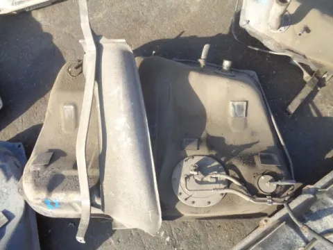Δεξαμενή Καυσίμου (Ρεζερβουάρ) για TOYOTA AVENSIS (1997 - 2000) (T220) , (2000 - 2003) (T220) *ΔΒ* Δεξαμενή Καυσίμου (Ρεζερβουάρ) για TOYOTA AVENSIS (1997 - 2000) (T220) , (2000 - 2003) (T220) *ΔΒ*