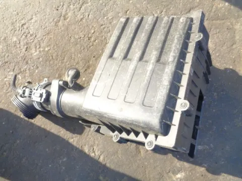 Φιλτροκούτι Με AirFlow (04L906461B) για VW GOLF (2013 - ) Mk7 (5G) *Δ* Φιλτροκούτι Με AirFlow (04L906461B) για VW GOLF (2013 - ) Mk7 (5G) *Δ*
