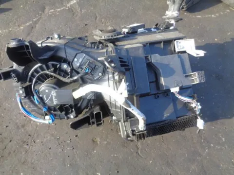 Ψύκτης (Εβαπορέτα) για TOYOTA YARIS (2015 - )  *Α* (ΔΩΜΑΤΙΟ) Ψύκτης (Εβαπορέτα) για TOYOTA YARIS (2015 - )  *Α* (ΔΩΜΑΤΙΟ)
