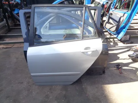 Πόρτα Πίσω Αριστερή για TOYOTA COROLLA VERSO (2001 - 2004) (E120) Πόρτα Πίσω Αριστερή για TOYOTA COROLLA VERSO (2001 - 2004) (E120)