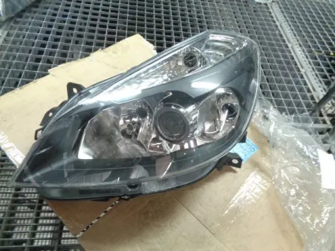 Φανάρι Εμπρός Αριστερό Με Προβολέα για RENAULT CLIO (2009 - 2013) Φανάρι Εμπρός Αριστερό Με Προβολέα για RENAULT CLIO (2009 - 2013)