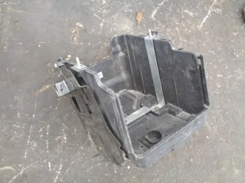 Βάση Μπαταρίας για FORD FIESTA (2008 - 2012) Mk6 (JA8) *Δ* Βάση Μπαταρίας για FORD FIESTA (2008 - 2012) Mk6 (JA8) *Δ*