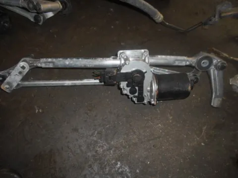 Μοτέρ Κίνησης Εμπρός Υαλοκαθαριστήρων για BMW 3 Series (2008 - 2012) (E90-1-2-3 F-L)  ΠΑΛΕΤΑ 4 *297379* Μοτέρ Κίνησης Εμπρός Υαλοκαθαριστήρων για BMW 3 Series (2008 - 2012) (E90-1-2-3 F-L)  ΠΑΛΕΤΑ 4 *297379*