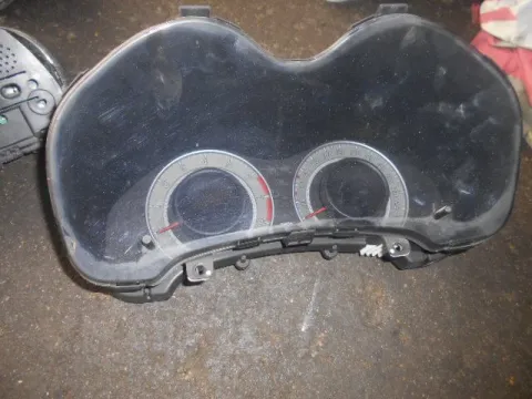 Κοντέρ για TOYOTA AURIS (2013 - 2015) Κοντέρ για TOYOTA AURIS (2013 - 2015)