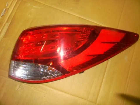Φανάρι Πίσω Δεξί για HYUNDAI ix35 TUCSON (2010 - ) (LM) Φανάρι Πίσω Δεξί για HYUNDAI ix35 TUCSON (2010 - ) (LM)