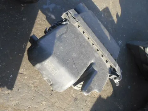 Φιλτροκούτι Με AIRFLOW 222040J010 για TOYOTA YARIS (2003 - 2005) (XP10)  *Δ* Φιλτροκούτι Με AIRFLOW 222040J010 για TOYOTA YARIS (2003 - 2005) (XP10)  *Δ*