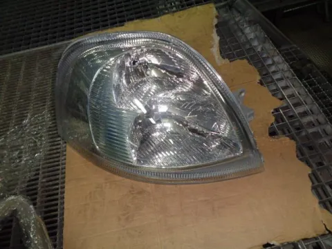 Φανάρι Εμπρός Δεξί για RENAULT MASTER (2003 - 2009) (HD) (FD) Φανάρι Εμπρός Δεξί για RENAULT MASTER (2003 - 2009) (HD) (FD)