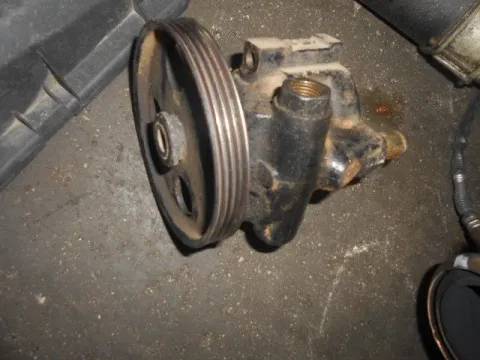 Αντλία Υδραυλικού Τιμονιού για RENAULT KANGOO (1998 - 2003) (KC) 1400 (E7J780) Petrol 75 Αντλία Υδραυλικού Τιμονιού για RENAULT KANGOO (1998 - 2003) (KC) 1400 (E7J780) Petrol 75