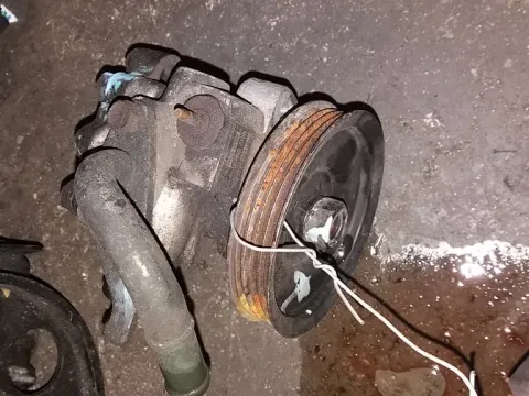 Αντλία Υδραυλικού Τιμονιού για HYUNDAI GETZ (2002 - 2005) (TB) Αντλία Υδραυλικού Τιμονιού για HYUNDAI GETZ (2002 - 2005) (TB)