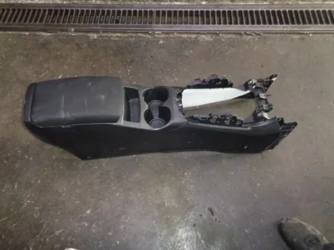 Υποβραχιόνιο(Τεμπέλης) για NISSAN QASHQAI (2014 - ) *Γ* Υποβραχιόνιο(Τεμπέλης) για NISSAN QASHQAI (2014 - ) *Γ*