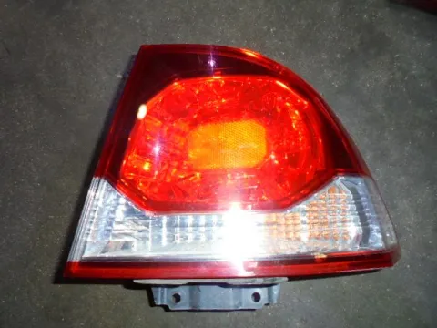 Φανάρι Πίσω Δεξί Ραγισμένο για HONDA CIVIC (2006 - 2009) (FD - K - N) Sedan - 4dr Φανάρι Πίσω Δεξί Ραγισμένο για HONDA CIVIC (2006 - 2009) (FD - K - N) Sedan - 4dr