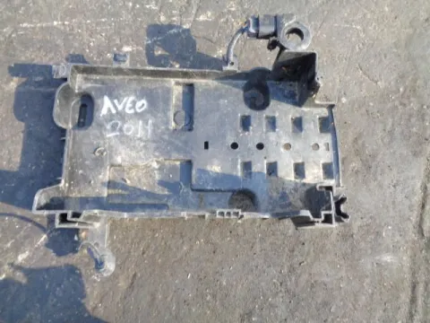 Βάση Μπαταρίας για CHEVROLET - DAEWOO AVEO (2011- ) ( ) *Δ* Βάση Μπαταρίας για CHEVROLET - DAEWOO AVEO (2011- ) ( ) *Δ*