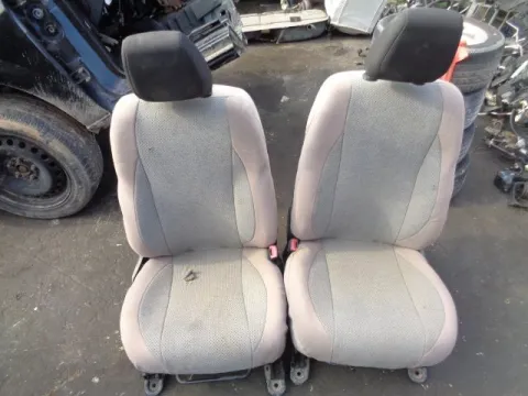 Καθίσματα Σετ Εμπρός με Airbag για TOYOTA AURIS (2013 - 2015) *Α* Καθίσματα Σετ Εμπρός με Airbag για TOYOTA AURIS (2013 - 2015) *Α*