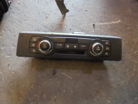 Χειριστήρια Καλοριφέρ για BMW 3 Series (2008 - 2012) (E90-1-2-3 F-L) Χειριστήρια Καλοριφέρ για BMW 3 Series (2008 - 2012) (E90-1-2-3 F-L)