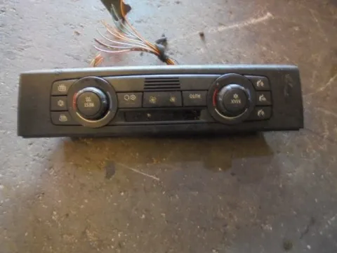 Χειριστήρια Καλοριφέρ για BMW 3 Series (2008 - 2012) (E90-1-2-3 F-L) Χειριστήρια Καλοριφέρ για BMW 3 Series (2008 - 2012) (E90-1-2-3 F-L)