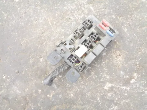 Ασφαλειοθήκη Μπαταρίας για HYUNDAI GALLOPER (1991 - 1998) *Δ* Ασφαλειοθήκη Μπαταρίας για HYUNDAI GALLOPER (1991 - 1998) *Δ*