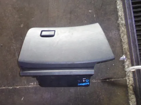 Ντουλαπάκι για NISSAN QASHQAI (2014 - ) *Γ* Ντουλαπάκι για NISSAN QASHQAI (2014 - ) *Γ*