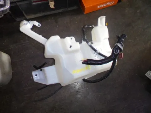 Δοχείο Υαλοκαθαριστήρων Με Μοτέρ για NISSAN QASHQAI (2014 - ) Δοχείο Υαλοκαθαριστήρων Με Μοτέρ για NISSAN QASHQAI (2014 - )