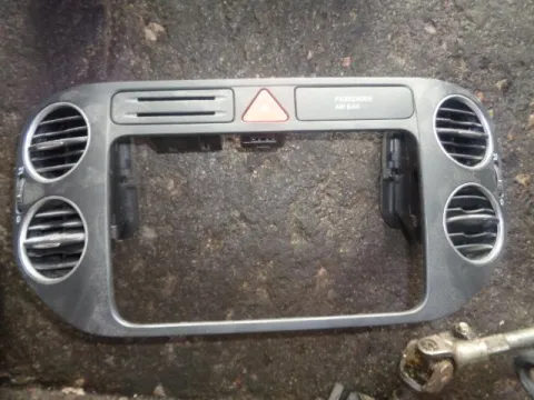 Διακόπτης Αλάρμ με Κονσόλα για VW GOLF PLUS (2005 - 2009) Mk5 (5M1 - 521) *Δ* Διακόπτης Αλάρμ με Κονσόλα για VW GOLF PLUS (2005 - 2009) Mk5 (5M1 - 521) *Δ*