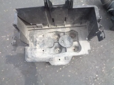 Βάση Μπαταρίας 1J0915333 για VW GOLF (1998 - 2004) Mk4 (1J1) *Δ* Βάση Μπαταρίας 1J0915333 για VW GOLF (1998 - 2004) Mk4 (1J1) *Δ*