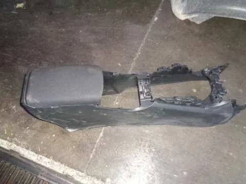 Υποβραχιόνιο(Τεμπέλης) για NISSAN QASHQAI (2014 - ) **Γ** Υποβραχιόνιο(Τεμπέλης) για NISSAN QASHQAI (2014 - ) **Γ**
