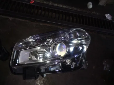Φανάρι Εμπρός Αριστερό για NISSAN QASHQAI (2010 - 2014) ( ) Φανάρι Εμπρός Αριστερό για NISSAN QASHQAI (2010 - 2014) ( )