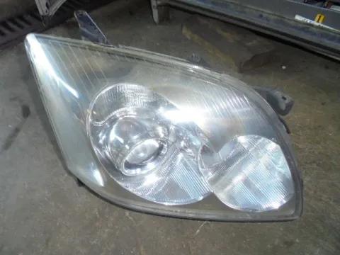 Φανάρι Εμπρός Δεξί για TOYOTA AVENSIS (2003 - 2006) (T250) ΙΜΙΤΑΣΙΟΝ Φανάρι Εμπρός Δεξί για TOYOTA AVENSIS (2003 - 2006) (T250) ΙΜΙΤΑΣΙΟΝ