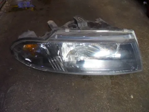 Φανάρι Εμπρός Δεξί ΠΡΟΒΛΗΜΑΤΙΚΟ για MITSUBISHI CARISMA (1999 - 2004) (DA) Φανάρι Εμπρός Δεξί ΠΡΟΒΛΗΜΑΤΙΚΟ για MITSUBISHI CARISMA (1999 - 2004) (DA)