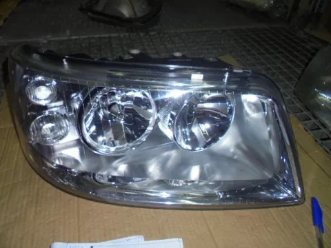 Φανάρι Εμπρός Δεξί για VW TRANSPORTER (2003 - 2009) (7H) (T5) Φανάρι Εμπρός Δεξί για VW TRANSPORTER (2003 - 2009) (7H) (T5)