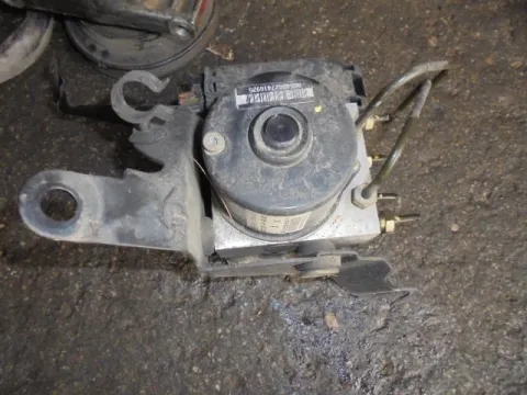 Μονάδα ABS 3S6012M110CD για FORD FOCUS (2004 - 2008) Mk2a (DA3 - C307) Μονάδα ABS 3S6012M110CD για FORD FOCUS (2004 - 2008) Mk2a (DA3 - C307)