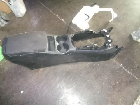 Υποβραχιόνιο(Τεμπέλης) για NISSAN QASHQAI (2014 - ) **Γ** Υποβραχιόνιο(Τεμπέλης) για NISSAN QASHQAI (2014 - ) **Γ**