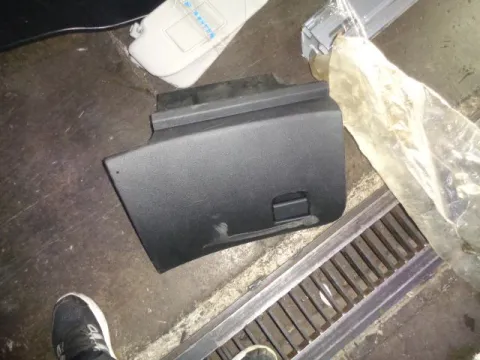 Ντουλαπάκι για NISSAN QASHQAI (2014 - ) **Γ** Ντουλαπάκι για NISSAN QASHQAI (2014 - ) **Γ**