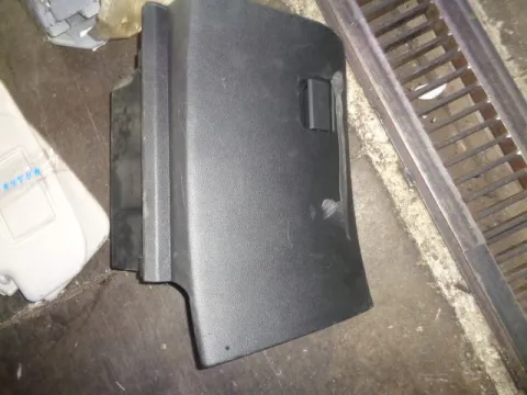 Ντουλαπάκι για NISSAN QASHQAI (2014 - ) **Γ** Ντουλαπάκι για NISSAN QASHQAI (2014 - ) **Γ**