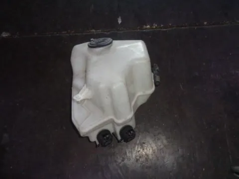Δοχείο Υαλοκαθαριστήρων Με Μοτέρ για TOYOTA PRIUS (2003 - 2008) (eBay) Δοχείο Υαλοκαθαριστήρων Με Μοτέρ για TOYOTA PRIUS (2003 - 2008) (eBay)