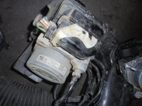Μονάδα ABS 9806891780 για PEUGEOT 208 (2012 - ) ( ) Μονάδα ABS 9806891780 για PEUGEOT 208 (2012 - ) ( )