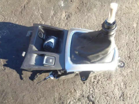 Μοχλός Ταχυτήτων με Χειρόφρενο Ηλεκτρικό για NISSAN QASHQAI (2014 - ) *Δ* Μοχλός Ταχυτήτων με Χειρόφρενο Ηλεκτρικό για NISSAN QASHQAI (2014 - ) *Δ*