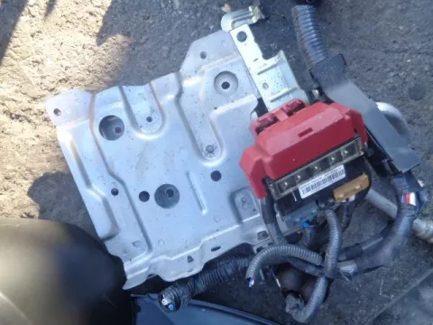 Βάση Μπαταρίας με Ασφαλειοθήκη για NISSAN QASHQAI (2014 - ) *Δ* Βάση Μπαταρίας με Ασφαλειοθήκη για NISSAN QASHQAI (2014 - ) *Δ*