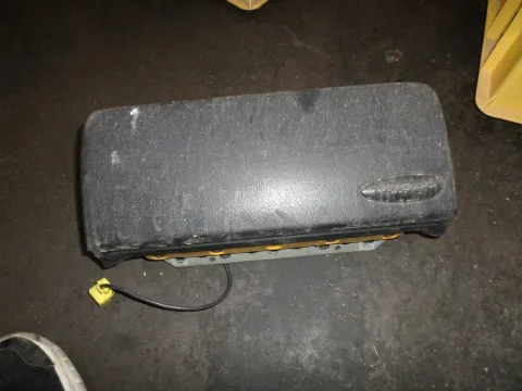 Αερόσακος Εμπρός Συνοδηγού για SEAT TOLEDO (1995 - 1998) (1LZ) Αερόσακος Εμπρός Συνοδηγού για SEAT TOLEDO (1995 - 1998) (1LZ)