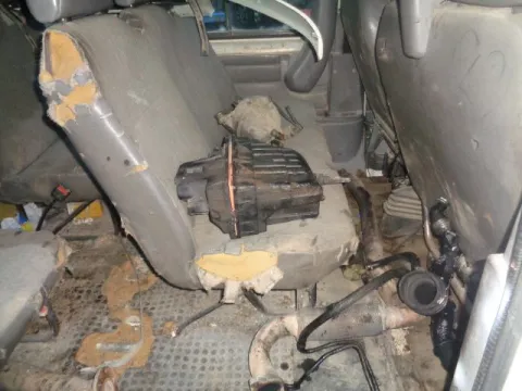 Τροπέτο Αμάξι κομπλέ Δεν Έχει Μηχανή Και Σασμάν με Άξονα Πίσω για FORD TRANSIT (1995 - 2000) (EA_) *Δ* -  Τροπέτο Αμάξι κομπλέ Δεν Έχει Μηχανή Και Σασμάν με Άξονα Πίσω για FORD TRANSIT (1995 - 2000) (EA_) *Δ* -
