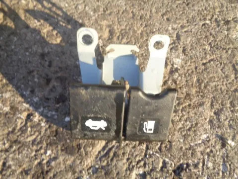 Διακόπτης Πορτ-Μπαγκάζ + Πορτάκι Βενζινης για NISSAN QASHQAI (2014 - ) *Δ* Διακόπτης Πορτ-Μπαγκάζ + Πορτάκι Βενζινης για NISSAN QASHQAI (2014 - ) *Δ*