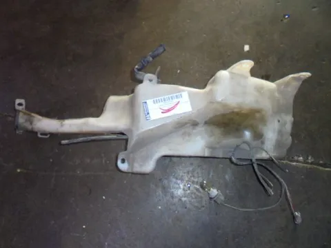 Δοχείο Υαλοκαθαριστήρων Με Μοτέρ για TOYOTA RAV-4 (2000 - 2004) (XA20) Δοχείο Υαλοκαθαριστήρων Με Μοτέρ για TOYOTA RAV-4 (2000 - 2004) (XA20)