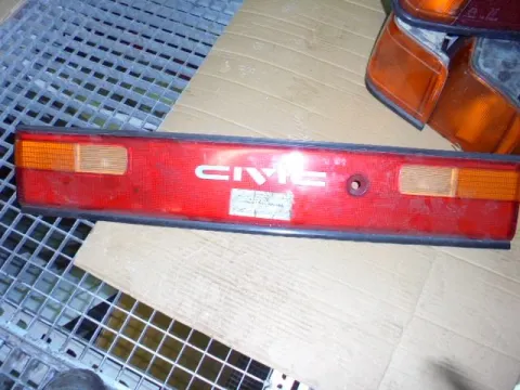 Ανακλαστικό Πορτ-Μπαγκάζ για HONDA CIVIC (1988 -1990) (EC - D - E - F) Sedan - 4dr Ανακλαστικό Πορτ-Μπαγκάζ για HONDA CIVIC (1988 -1990) (EC - D - E - F) Sedan - 4dr