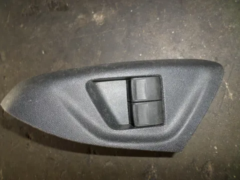 Διακόπτης Πόρτας Παραθύρων Κεντρικός Αριστερής 2ΠΛΟΣ 6PIN για TOYOTA AYGO (2014 - )