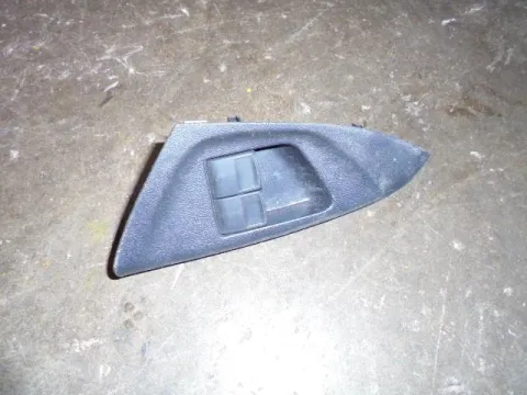 Διακόπτης Πόρτας Παραθύρων Κεντρικός Αριστερής 2-Πλος 6 Pin για TOYOTA AYGO (2014 - )