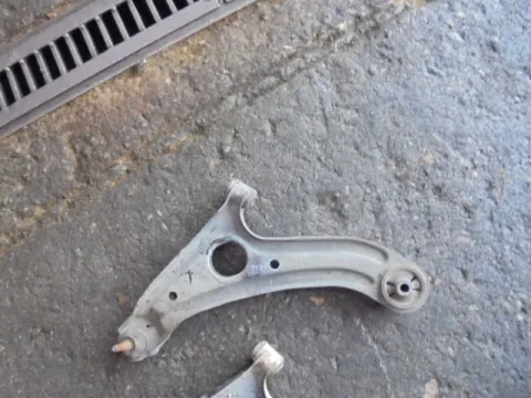 Ψαλίδι Εμπρός Αριστερό για HYUNDAI GETZ (2002 - 2005) (TB) Ψαλίδι Εμπρός Αριστερό για HYUNDAI GETZ (2002 - 2005) (TB)